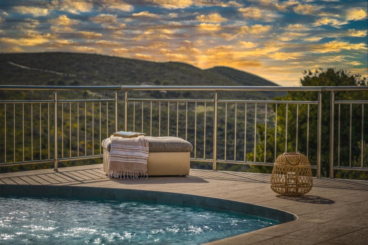 Guesto With Private Pool * Anafonítria